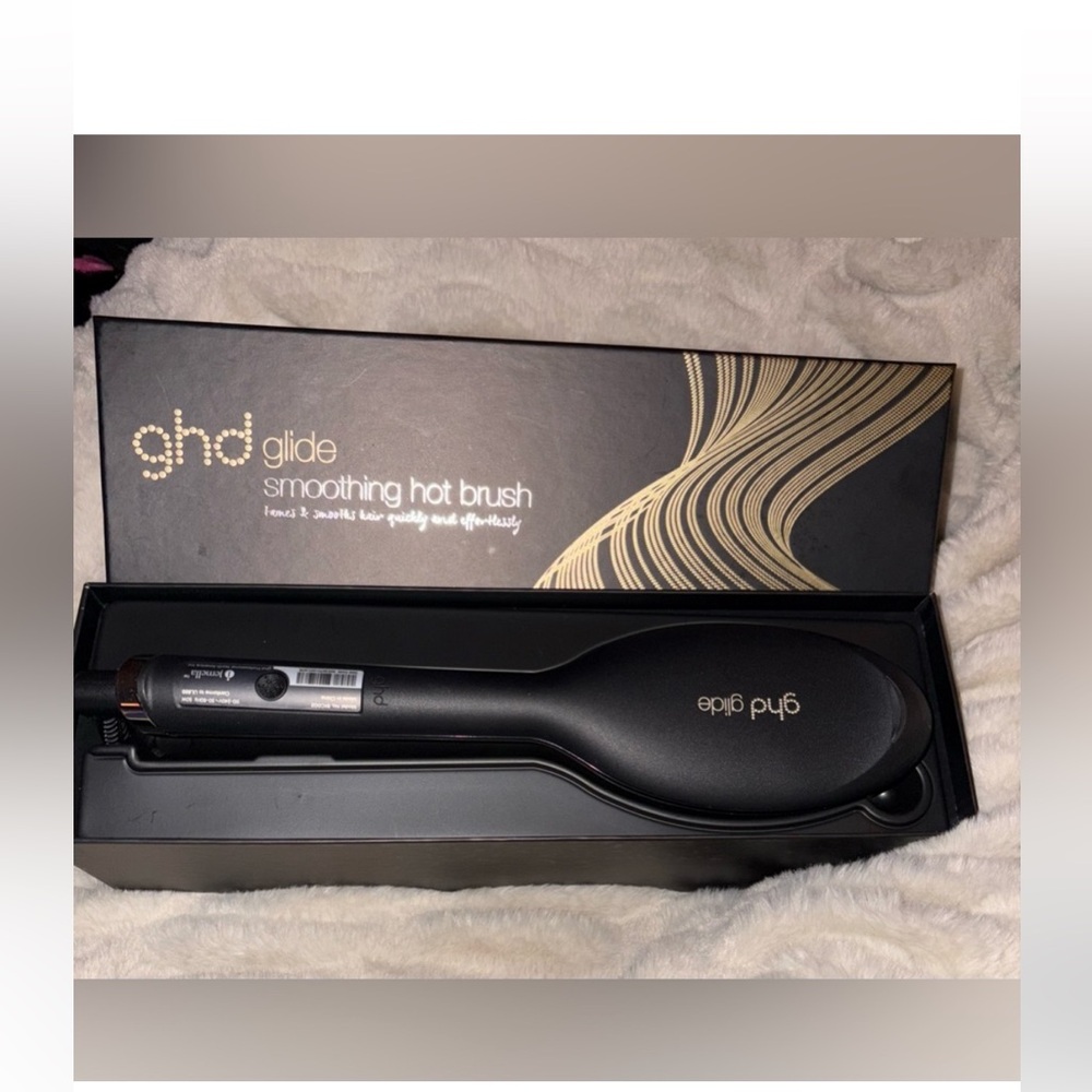 ghd Glide Hot Brush - Black and Gold